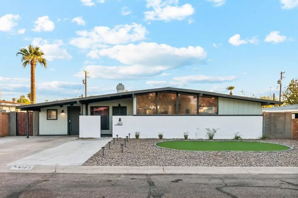 Mid-Century Modern Casita Apartment Phoenix United States
